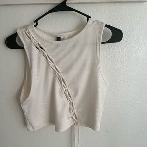 Medium top beige never used